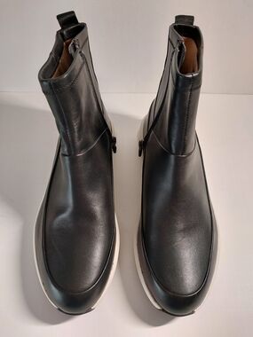 Women's Black Zip-Front Leather Ankle Boots